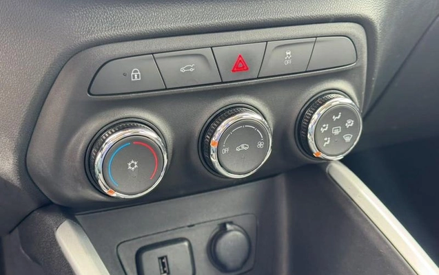 imagem-https://www.socarrao.com.br/sc-vehicle-images-prod/4096149/1790273688998-8486449_12_B_7902242ce5.jpeg