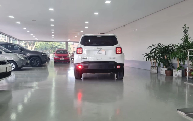 imagem-https://www.socarrao.com.br/sc-vehicle-images-prod/4096181/1790273803385-8d0a7ecd6c4d4a198ac1dd3377b7aca7_1790010905829.jpg