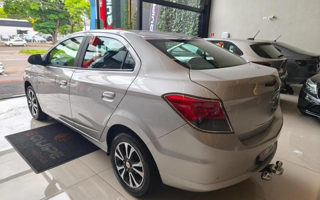 imagem-https://www.socarrao.com.br/sc-vehicle-images-prod/4096210/1790281886498-8425441_6_B_6ce2960d9a.jpeg