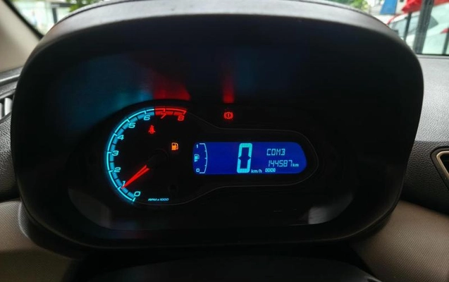 imagem-https://www.socarrao.com.br/sc-vehicle-images-prod/4096210/1790281886501-8425441_8_B_05ec723325.jpeg