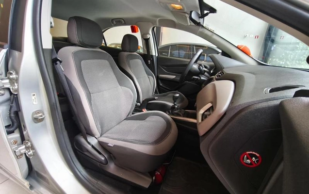 imagem-https://www.socarrao.com.br/sc-vehicle-images-prod/4096210/1790281886510-8425441_14_B_f6ad33c8fa.jpeg