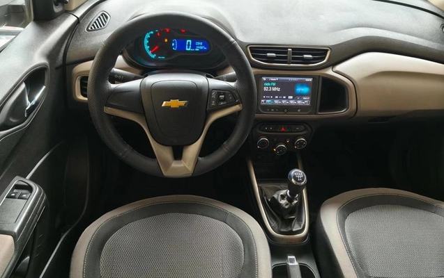 imagem-https://www.socarrao.com.br/sc-vehicle-images-prod/4096210/1790281886511-8425441_15_B_1e3f79944c.jpeg