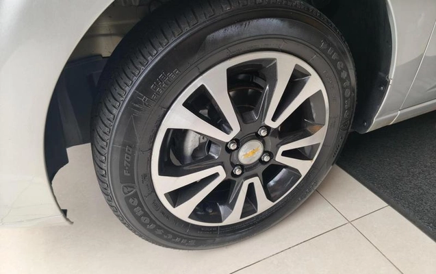 imagem-https://www.socarrao.com.br/sc-vehicle-images-prod/4096210/1790281886513-8425441_16_B_e71ea258c1.jpeg