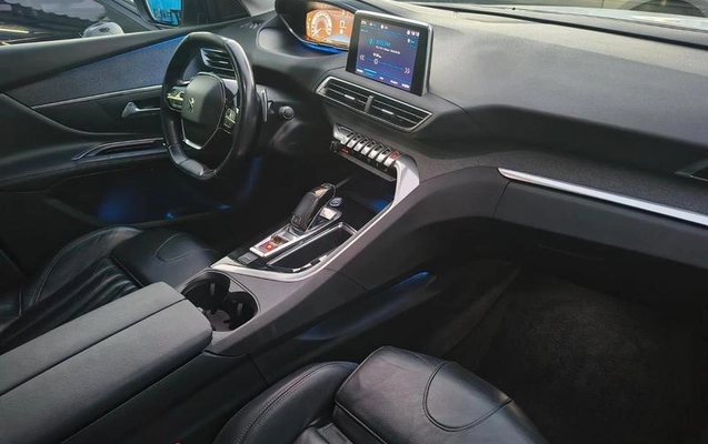 imagem-https://www.socarrao.com.br/sc-vehicle-images-prod/4096265/1790430581199-8510201_7_B_788246b911.jpeg