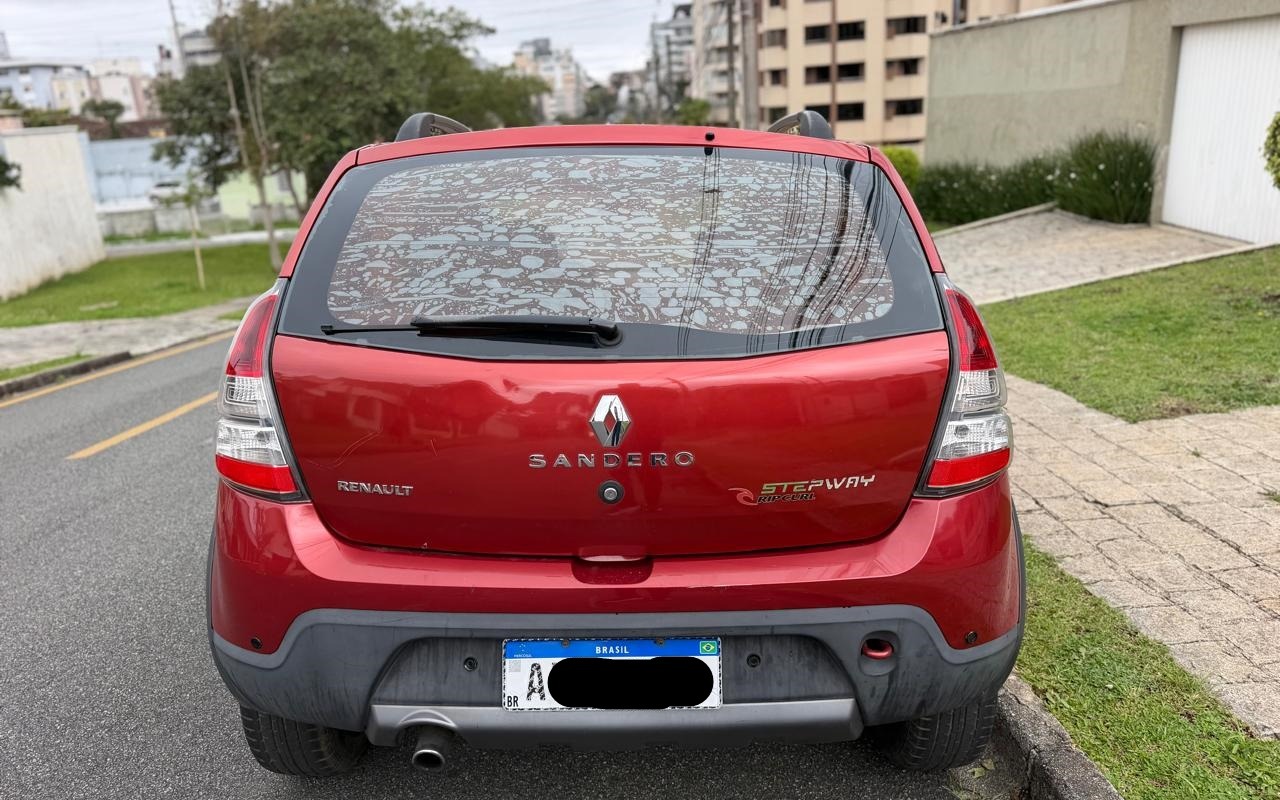 imagem-https://www.socarrao.com.br/sc-vehicle-images-prod/4096417/1790274412592-OC5qcGVn.jpeg