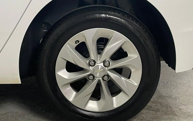 imagem-https://www.socarrao.com.br/sc-vehicle-images-prod/4096491/1790357117108-8510261_1_B_5c6b5fbf36.jpeg