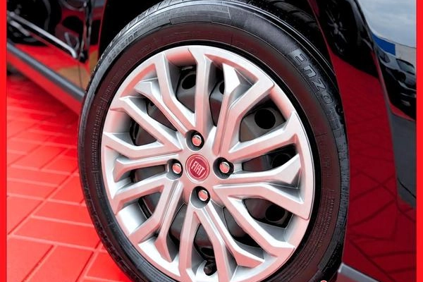 imagem-https://www.socarrao.com.br/sc-vehicle-images-prod/4096553/1790274737662-8435754_5_B_bf13ed2e75.jpg