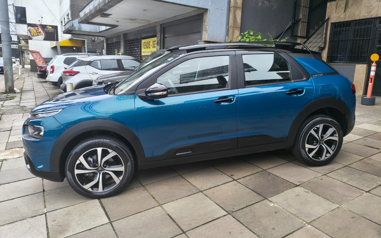 imagem-https://www.socarrao.com.br/sc-vehicle-images-prod/4096556/1790794411927-SU1HXzIwMjYwOTMwXzE1MDcyMzU2N19IRFIuanBn.jpg