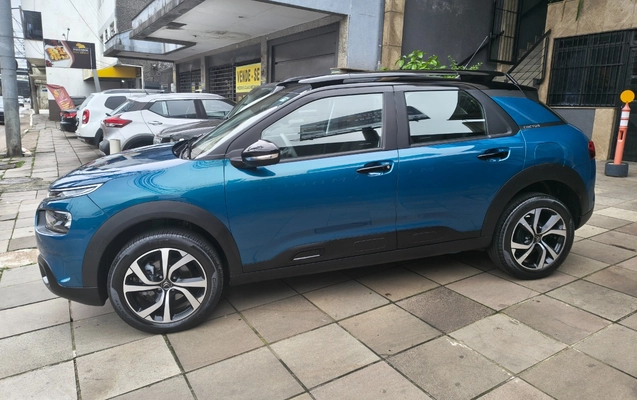 imagem-https://www.socarrao.com.br/sc-vehicle-images-prod/4096556/1790794411927-SU1HXzIwMjYwOTMwXzE1MDcyMzU2N19IRFIuanBn.jpg