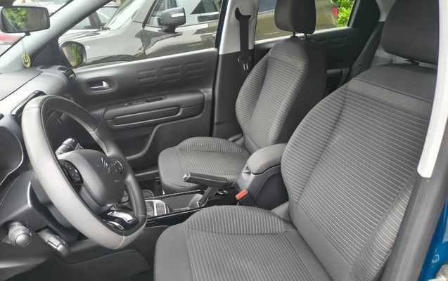 imagem-https://www.socarrao.com.br/sc-vehicle-images-prod/4096556/1790794412565-SU1HXzIwMjYwOTMwXzE1MDgwMjgyNF9IRFIuanBn.jpg