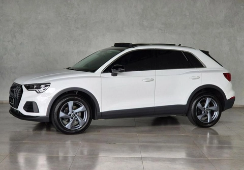 Audi Q3 2022 Branco — foto 1 de 3