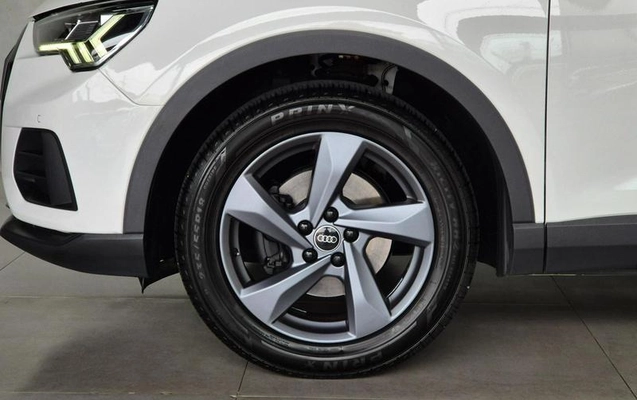 imagem-https://www.socarrao.com.br/sc-vehicle-images-prod/4096581/1790885466129-7175549_15_B_b6b4d99ca2.jpeg