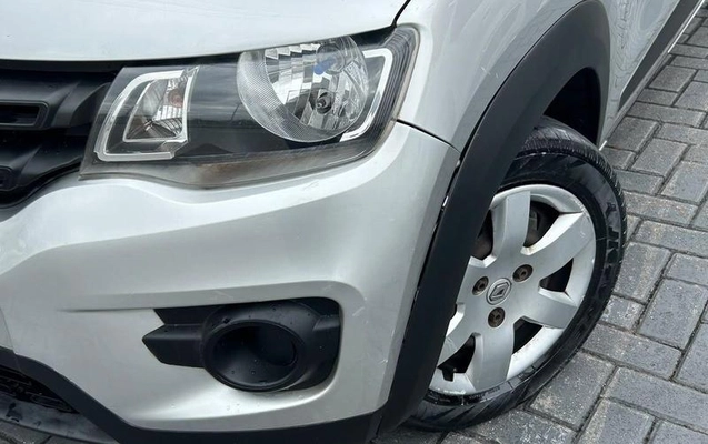 imagem-https://www.socarrao.com.br/sc-vehicle-images-prod/4096609/1790275018519-8509500_8_B_26acf221a0.jpeg