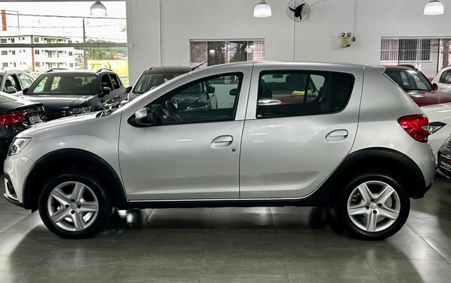 imagem-https://www.socarrao.com.br/sc-vehicle-images-prod/4096858/1790275416769-8c53bb017c1340739a3f94d606de0379_1790269586639.jpg