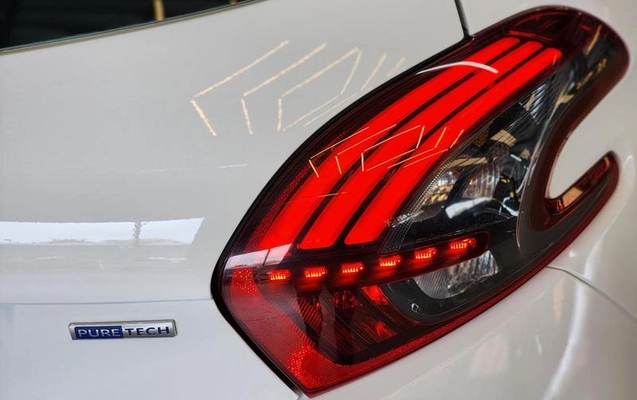 imagem-https://www.socarrao.com.br/sc-vehicle-images-prod/4096873/1790367941853-8485607_13_B_6d3005a48f.jpeg