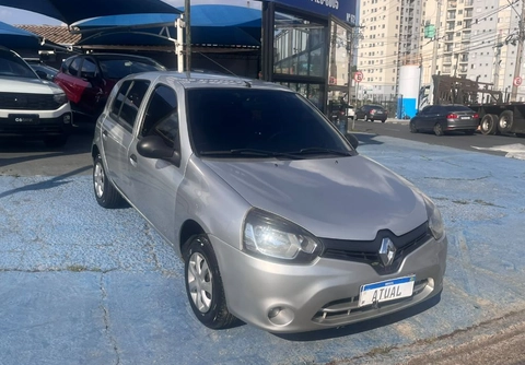 Renault Clio 2014 Prata — foto 1 de 3