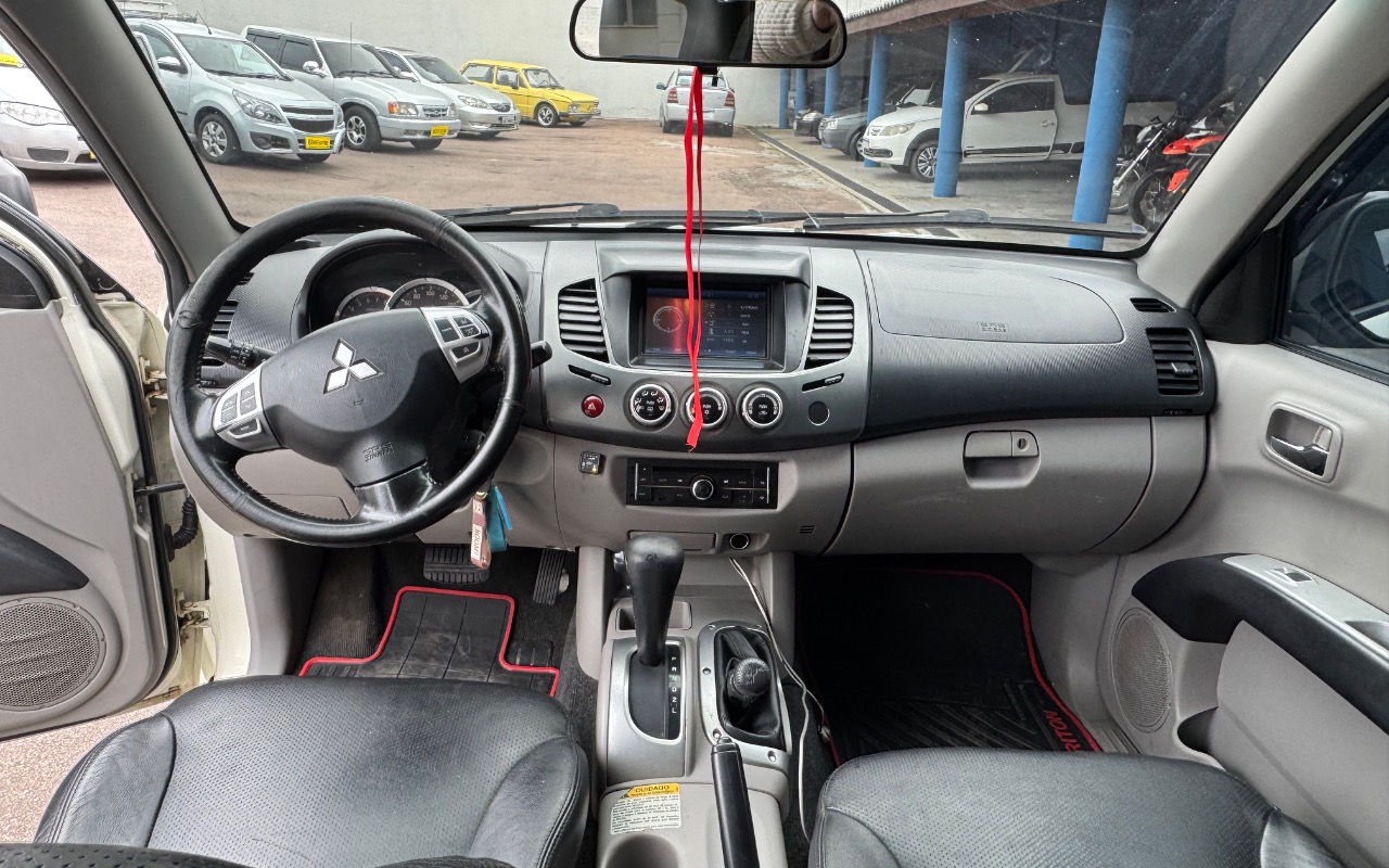 imagem-https://www.socarrao.com.br/sc-vehicle-images-prod/4097231/1790276421961-SU1HXzYyNDkuanBlZw.jpeg