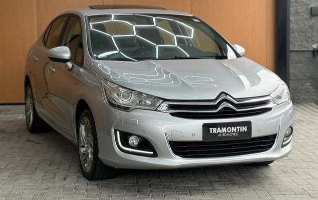 imagem-https://www.socarrao.com.br/sc-vehicle-images-prod/4097233/1790276422081-003_c0146f807d08cbf6510c25aff759a683.jpg
