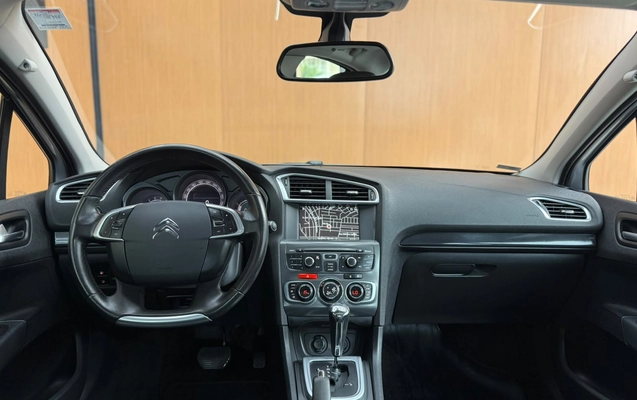 imagem-https://www.socarrao.com.br/sc-vehicle-images-prod/4097233/1790276422095-003_8519a8a81030482cec4baf13d332f6d4.jpg