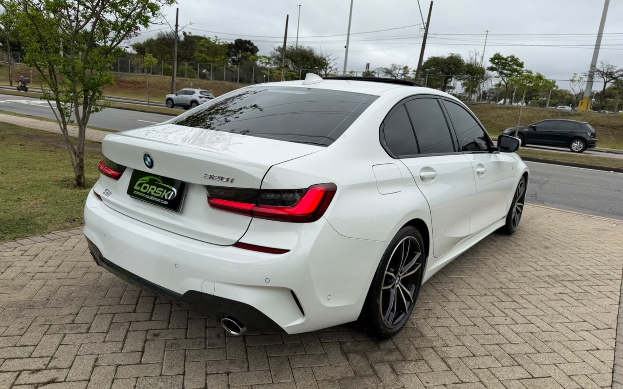imagem-https://www.socarrao.com.br/sc-vehicle-images-prod/4097271/1790276557118-YTZlNzQxOWQtMzc0Zi00MjRkLWI1NTQtZDRkYThjOGJiYzc3LmpwZWc.jpeg