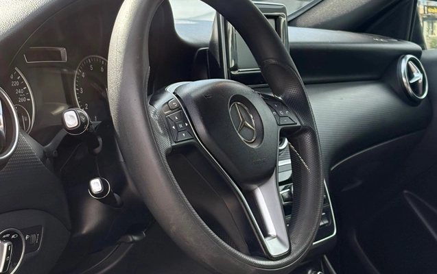 imagem-https://www.socarrao.com.br/sc-vehicle-images-prod/4097278/1790276620299-gb-8df5865.jpeg