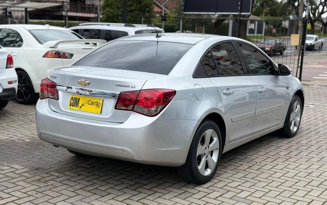 imagem-https://www.socarrao.com.br/sc-vehicle-images-prod/4097279/1790276705469-8488000_4_B_97b3aaac86.jpeg