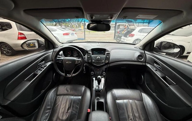imagem-https://www.socarrao.com.br/sc-vehicle-images-prod/4097279/1790276705474-8488000_7_B_9dbd26f32d.jpeg
