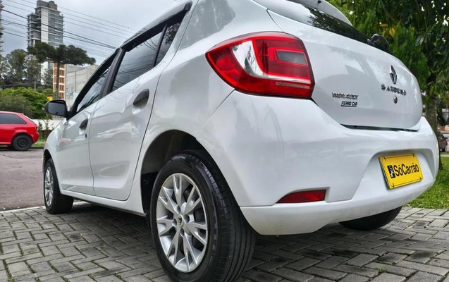 imagem-https://www.socarrao.com.br/sc-vehicle-images-prod/4097433/1790277023521-8404432_8_B_45693c82bd.jpeg