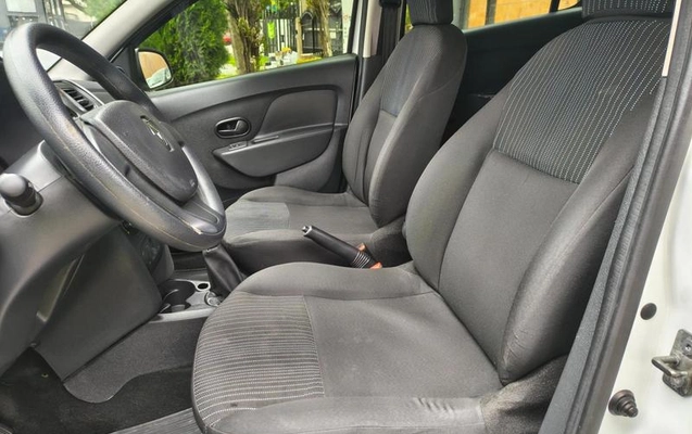 imagem-https://www.socarrao.com.br/sc-vehicle-images-prod/4097433/1790277023527-8404432_11_B_0090e62719.jpeg