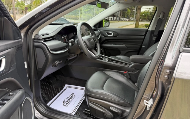 imagem-https://www.socarrao.com.br/sc-vehicle-images-prod/4097463/1790277089238-MDgyZTQwM2UtYjA2MC00OTdmLTkzMWUtZDJhNDg4MDczNTNkLmpwZWc.jpeg