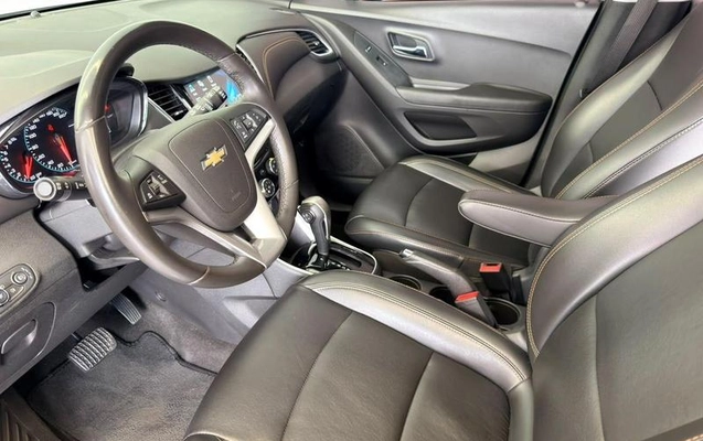 imagem-https://www.socarrao.com.br/sc-vehicle-images-prod/4097470/1790277093807-8498747_17_B_5fc416236b.jpeg