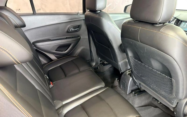 imagem-https://www.socarrao.com.br/sc-vehicle-images-prod/4097470/1790277093811-8498747_0_B_fdad4e5e00.jpeg