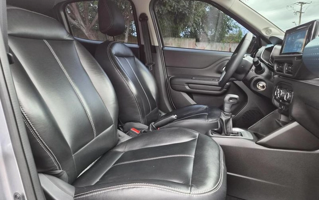 imagem-https://www.socarrao.com.br/sc-vehicle-images-prod/4097492/1790277129497-8510422_12_B_ac7e25217b.jpeg