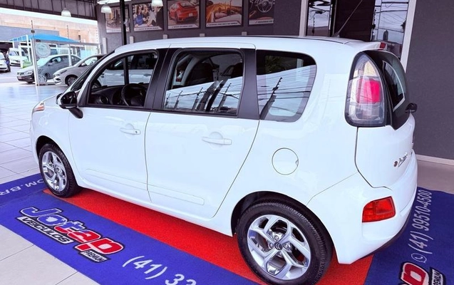 imagem-https://www.socarrao.com.br/sc-vehicle-images-prod/4097497/1790368578315-8467575_11_B_e08b73484c.jpeg