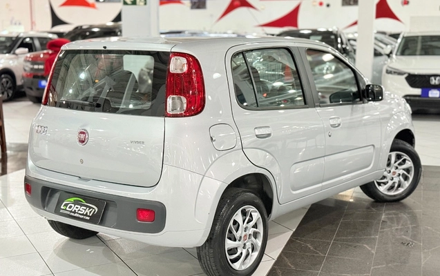 imagem-https://www.socarrao.com.br/sc-vehicle-images-prod/4097535/1790277238593-NTBlZDU1MzktOTRjMC00ZGY1LThjMjUtMWIxNzBiMWNjZmFjLmpwZWc.jpeg