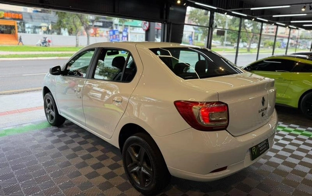 imagem-https://www.socarrao.com.br/sc-vehicle-images-prod/4097536/1790277251179-8510252_10_B_cb974bda23.jpeg