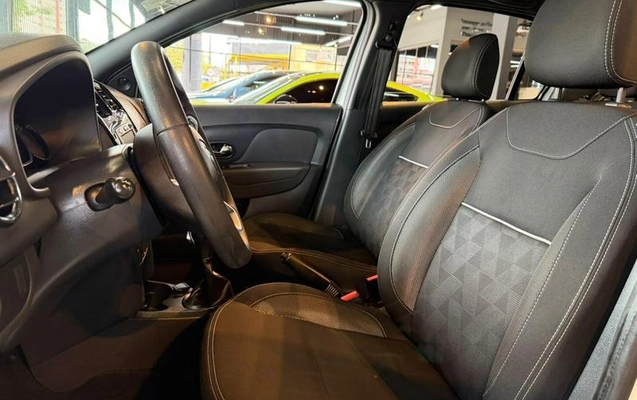 imagem-https://www.socarrao.com.br/sc-vehicle-images-prod/4097536/1790277251199-8510252_9_B_71a4703109.jpeg