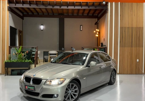 Bmw 320i 2.0 Manual 2010 Bege — foto 1 de 3