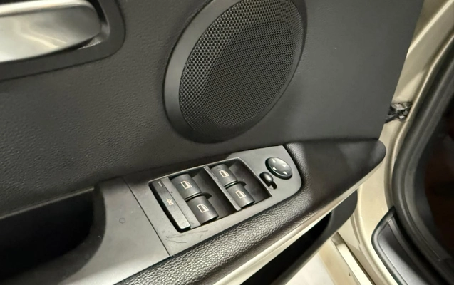 imagem-https://www.socarrao.com.br/sc-vehicle-images-prod/4097563/1790277302074-vehicle_image_1790277278_b9730b41c3911d766a37548d0982534d.jpeg