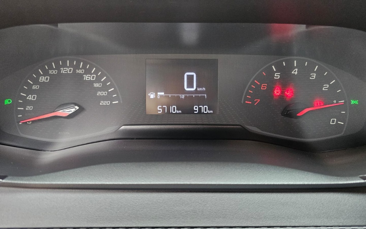 imagem-https://www.socarrao.com.br/sc-vehicle-images-prod/4097602/1790278962610-V2hhdHNBcHAgSW1hZ2UgMjAyNi0wOS0yNCBhdCAxNi4wNC4yNCAoMikuanBlZw.jpeg