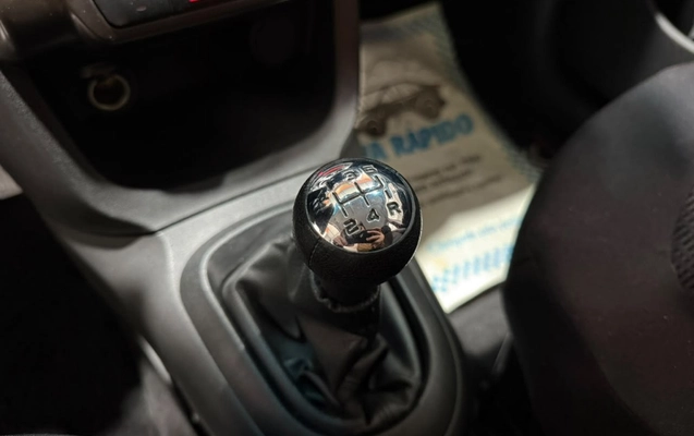 imagem-https://www.socarrao.com.br/sc-vehicle-images-prod/4097634/1790277654635-vehicle_image_1790277649_aede4b584ee377d5c7e9cc90074fd622.jpeg