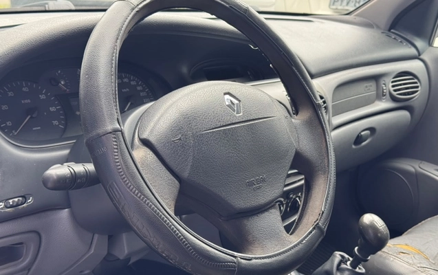 imagem-https://www.socarrao.com.br/sc-vehicle-images-prod/4097635/1790277654756-9_041816.jpg