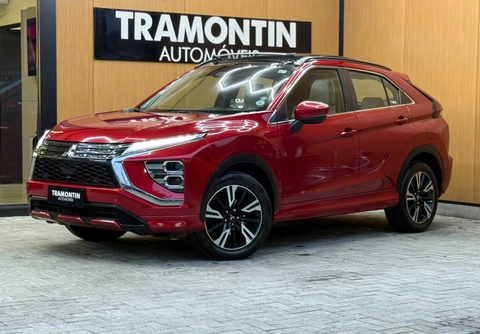 Mitsubishi Eclipse Cross 2023 Vermelho — foto 1 de 3