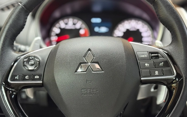 imagem-https://www.socarrao.com.br/sc-vehicle-images-prod/4097646/1790278164197-003_9db0ef78fea78118a8df8e704065d28a.jpg