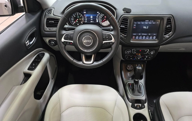 imagem-https://www.socarrao.com.br/sc-vehicle-images-prod/40978/1778685400291-4dae9473d2e34206b7bd4affbf81940f_1758366355973.jpg