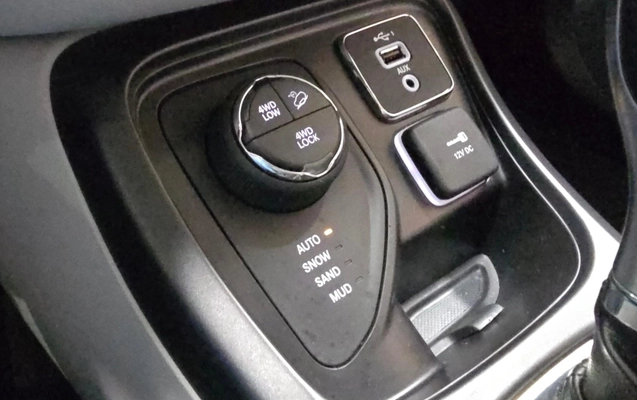 imagem-https://www.socarrao.com.br/sc-vehicle-images-prod/40978/1778685400292-f84c77d797944bbe981bb6c56a6a5c3c_1758366359090.jpg