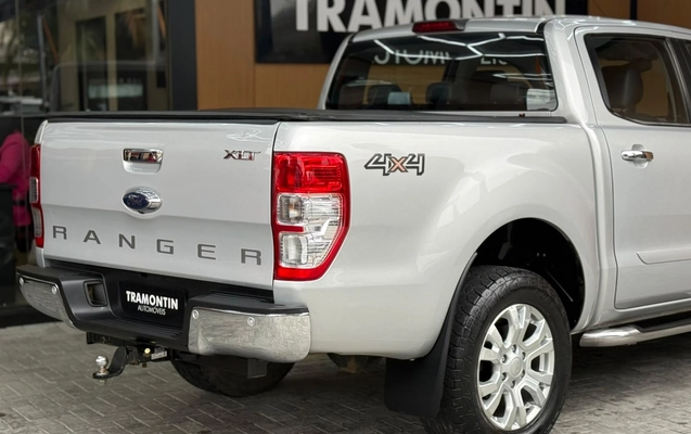 imagem-https://www.socarrao.com.br/sc-vehicle-images-prod/4097994/1790278315456-003_e3cae5b75823a015862cf0f3e7f0a0bd.jpg