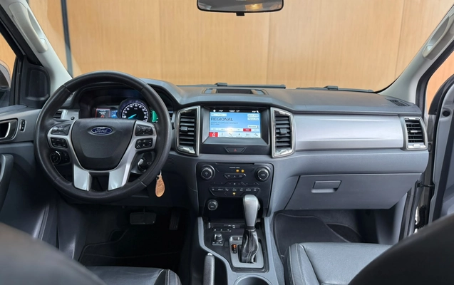 imagem-https://www.socarrao.com.br/sc-vehicle-images-prod/4097994/1790278315459-003_be755b2c01828bc94cd80b5eb89e619d.jpg
