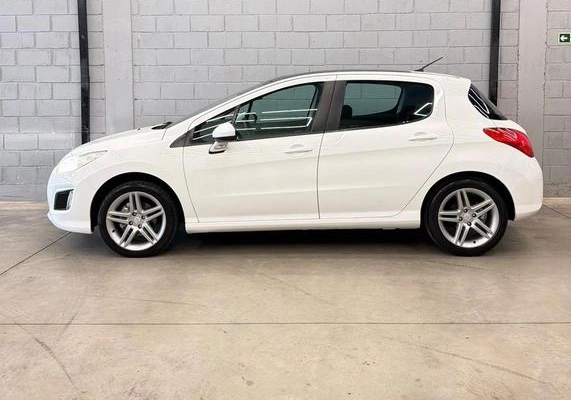 imagem-https://www.socarrao.com.br/sc-vehicle-images-prod/4098056/1790278572743-8435891_3_B_156fdf510b.jpeg