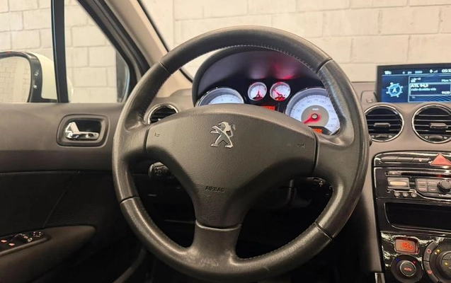 imagem-https://www.socarrao.com.br/sc-vehicle-images-prod/4098056/1790278572757-8435891_19_B_4bf23f8003.jpeg